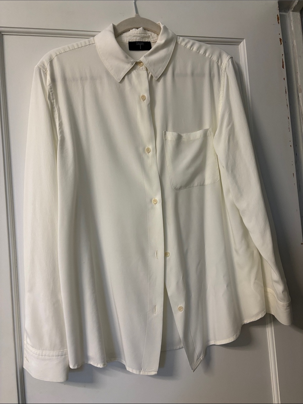 Tahari Cream Button-Down Long Sleeve Shirt